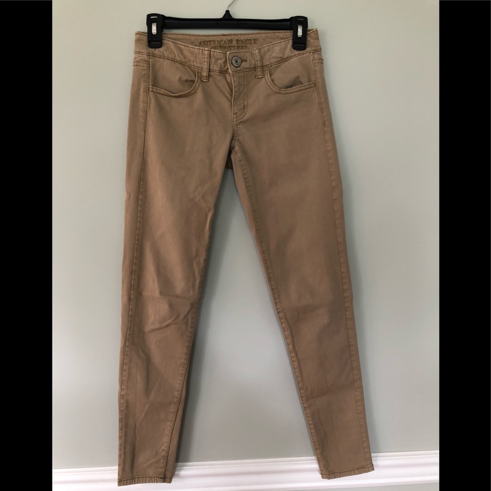 American Eagle Khaki Stretch Jegging